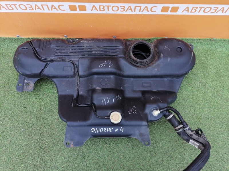 Fluence №4 бензобак