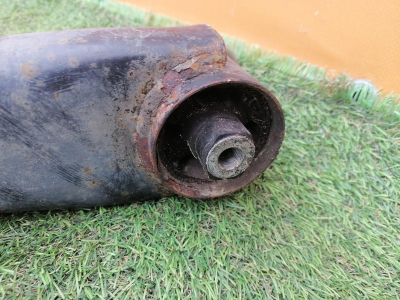 Fluence №4 балка задняя