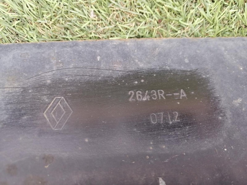 Fluence №4 балка задняя