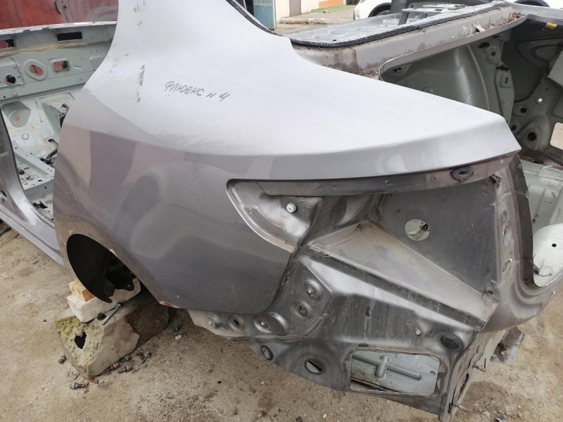 Fluence №4 крыло заднее левое