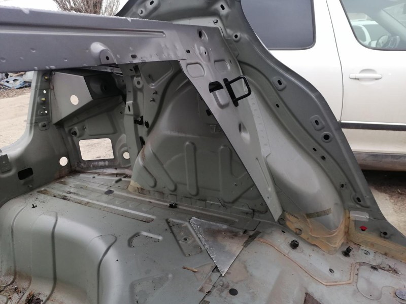 Fluence №4 крыло заднее левое