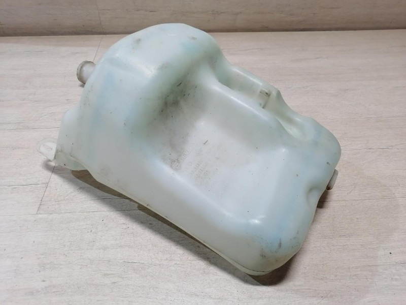 Fluence №4 бачок омывателя лобового стекла