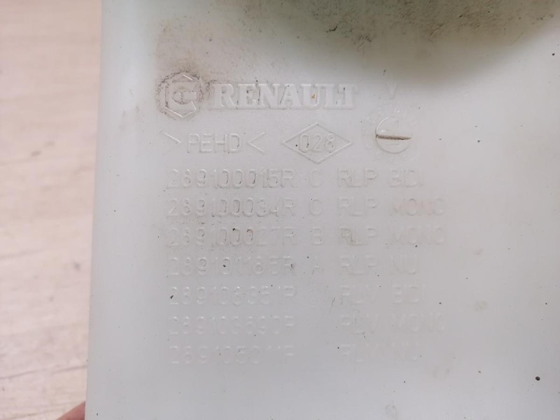 Fluence №4 бачок омывателя лобового стекла