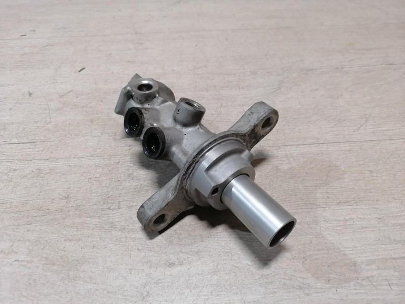 Fluence №4 цилиндр тормозной главный