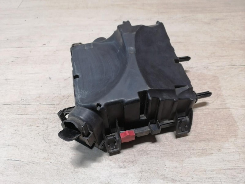 Fluence №4 корпус блока предохранителей