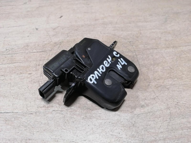 Fluence №4 замок багажника