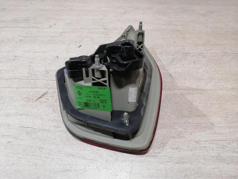 Fluence №4 фонарь правый