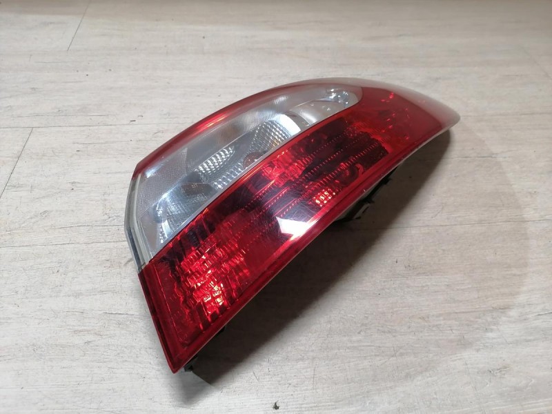 Fluence №4 фонарь правый