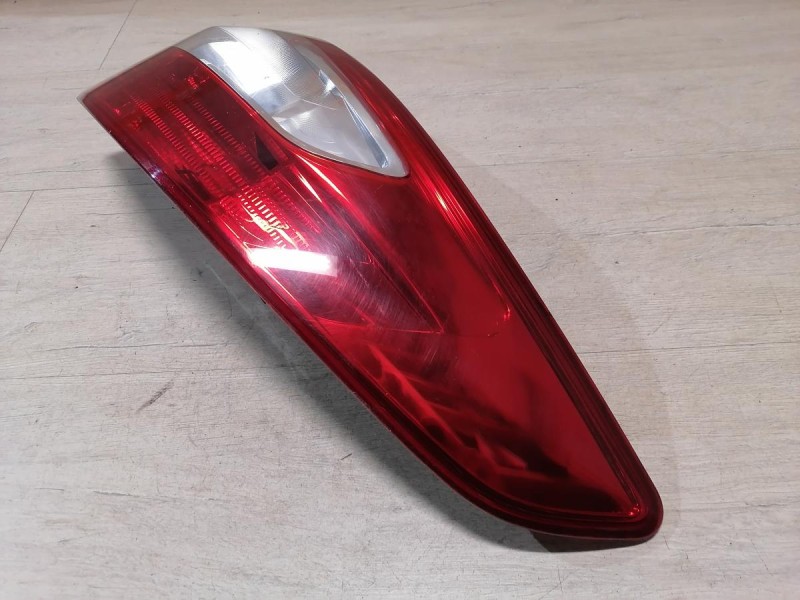 Fluence №4 фонарь правый