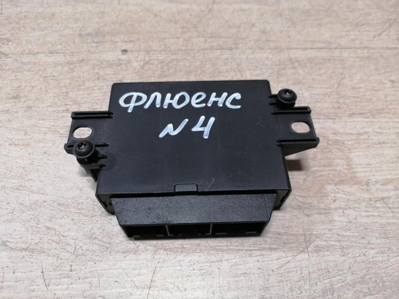 Fluence №4 блок управления парктрониками