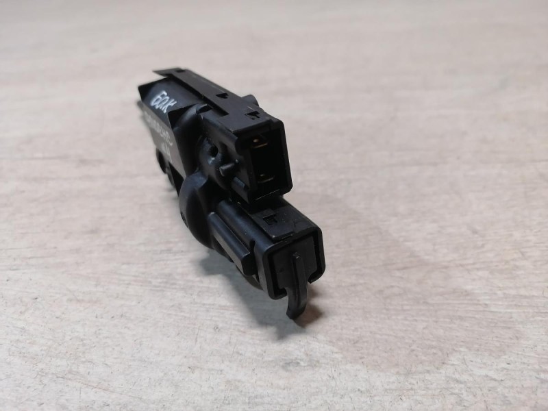 Fluence №4 активатор лючка бензобака