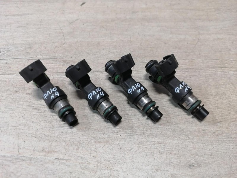 Fluence №4 форсунка топливная 2.0