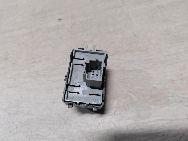 Fluence №4 кнопка парктроника