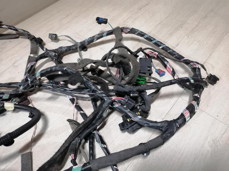 Fluence №4 проводка салона