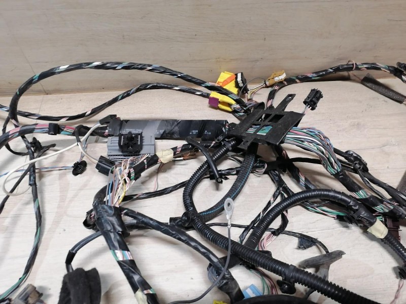 Fluence №4 проводка салона