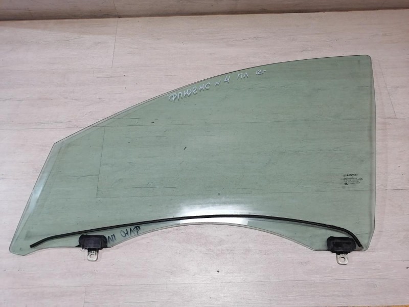 Fluence №4 стекло переднее левое 12