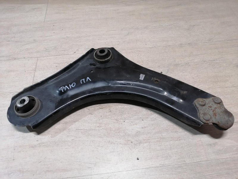 Fluence №4 рычаг левый