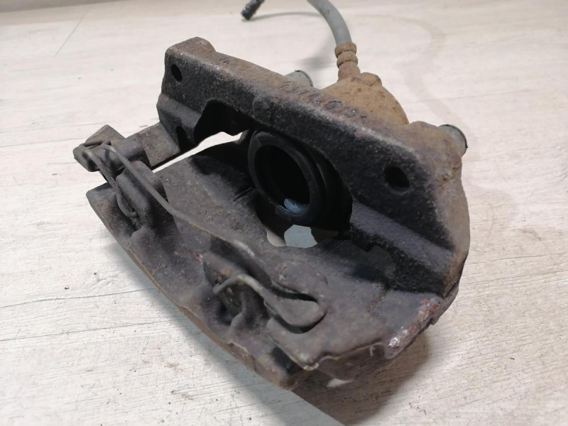 Fluence №4 суппорт передний левый