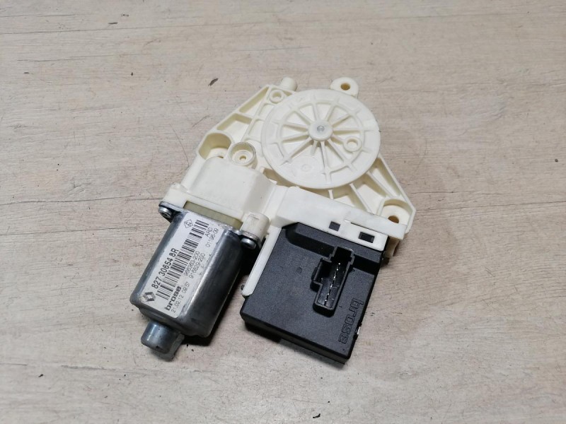 Fluence №4 моторчик стеклоподъемника задний правый