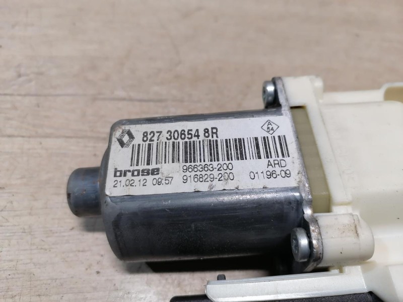 Fluence №4 моторчик стеклоподъемника задний правый