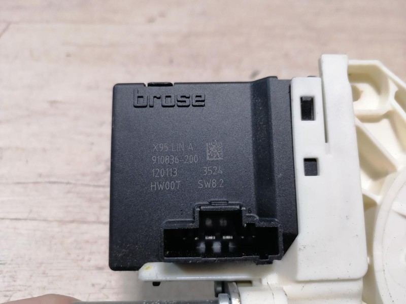 Fluence №4 моторчик стеклоподъемника задний левый