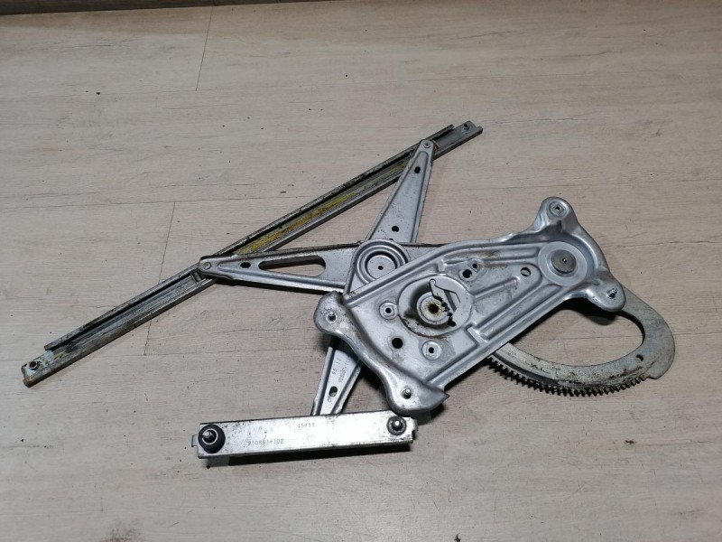 Fluence №4 стеклоподъемник передний левый