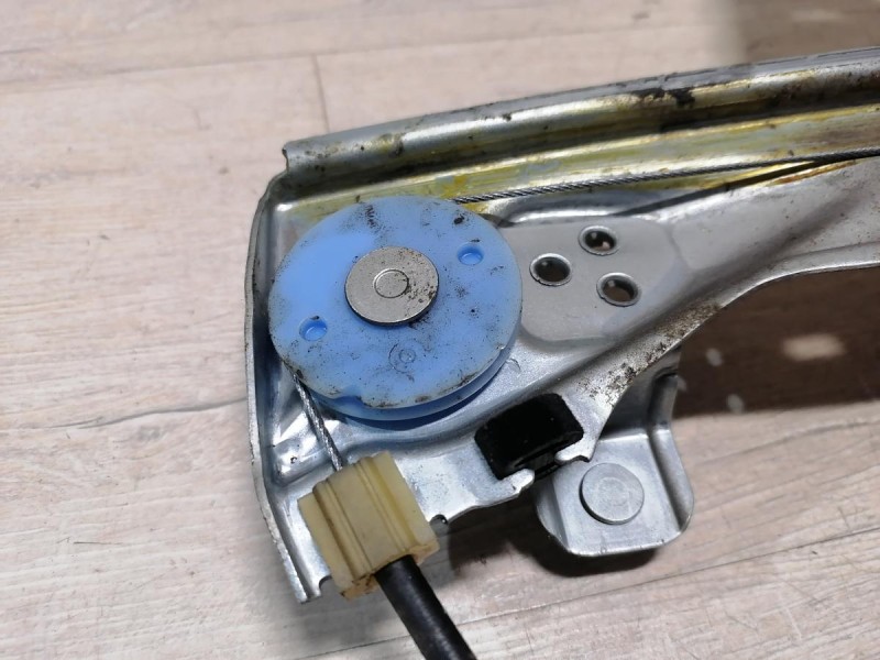 Fluence №4 стеклоподъемник задний правый эл