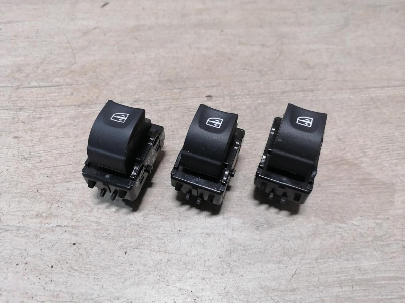 Fluence №4 кнопка стеклоподъемника