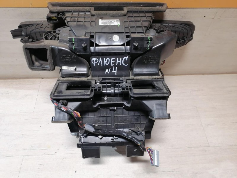 Fluence №4 печка в сборе с моторчиком климат