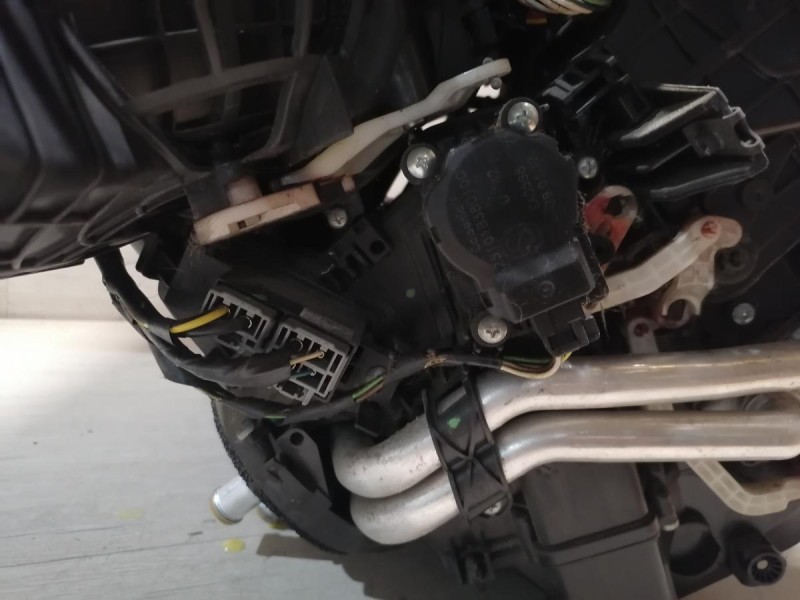 Fluence №4 печка в сборе с моторчиком климат