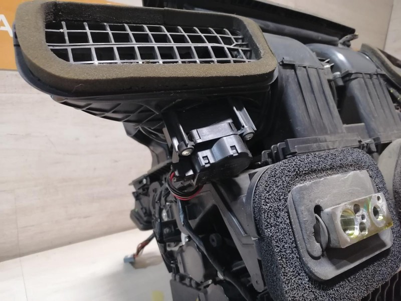 Fluence №4 печка в сборе с моторчиком климат