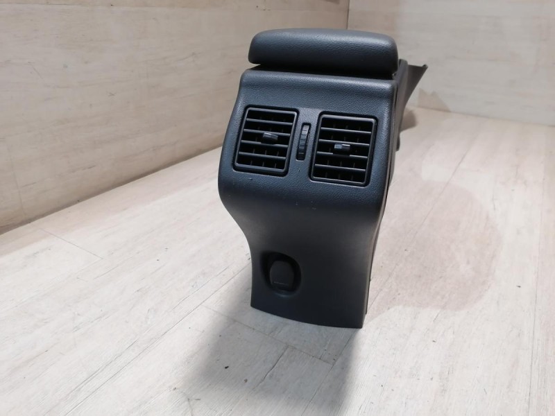 Fluence №4 подлокотник в сборе