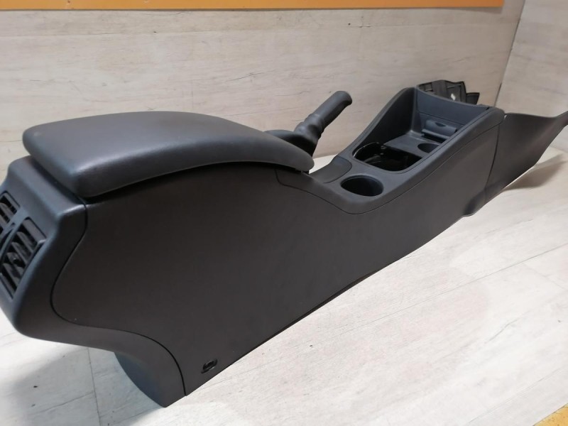 Fluence №4 подлокотник в сборе