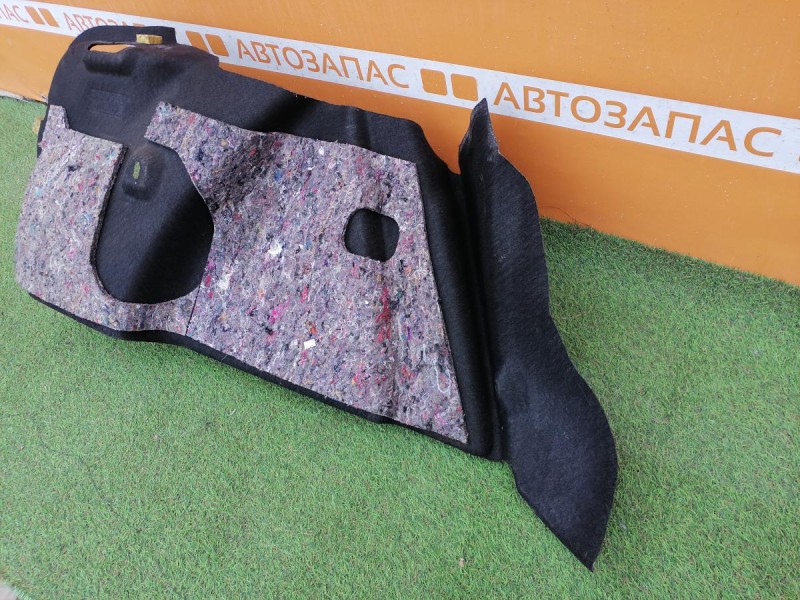 Fluence №4 обшивка багажника правая