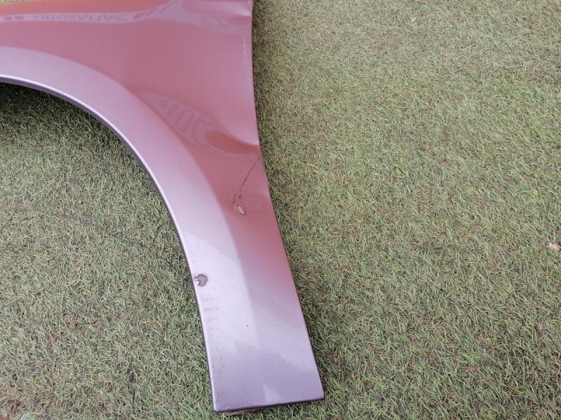 Fluence №4 крыло переднее левое