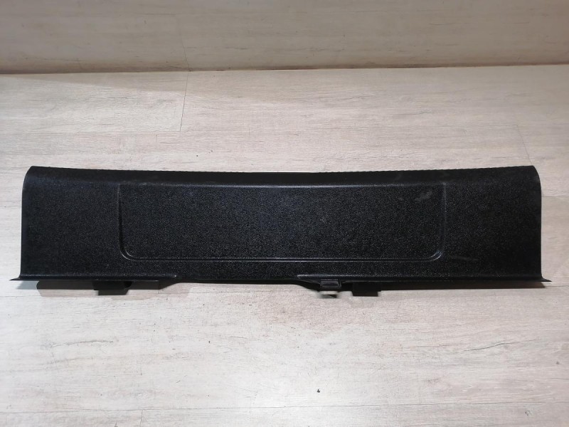 Fluence №4 обшивка задней панели накладка