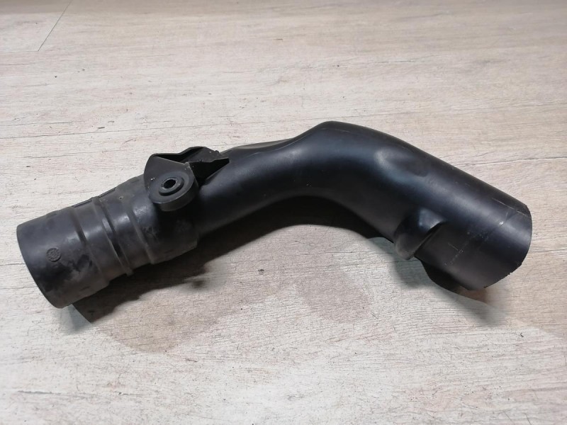 Fluence №4 патрубок воздушного фильтра воздухозаборник