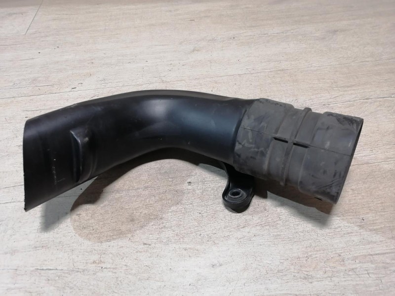 Fluence №4 патрубок воздушного фильтра воздухозаборник