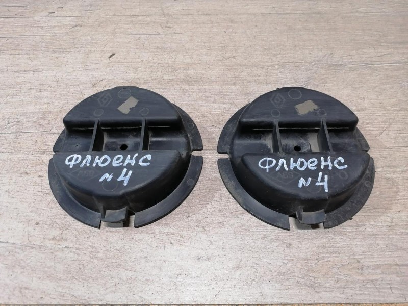 Fluence №4 лючок защиты бампера для замены ПТФ