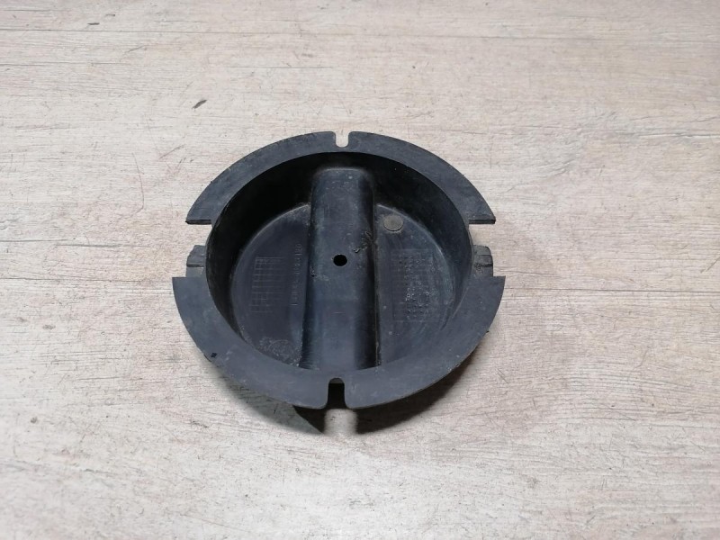 Fluence №4 лючок защиты бампера для замены ПТФ