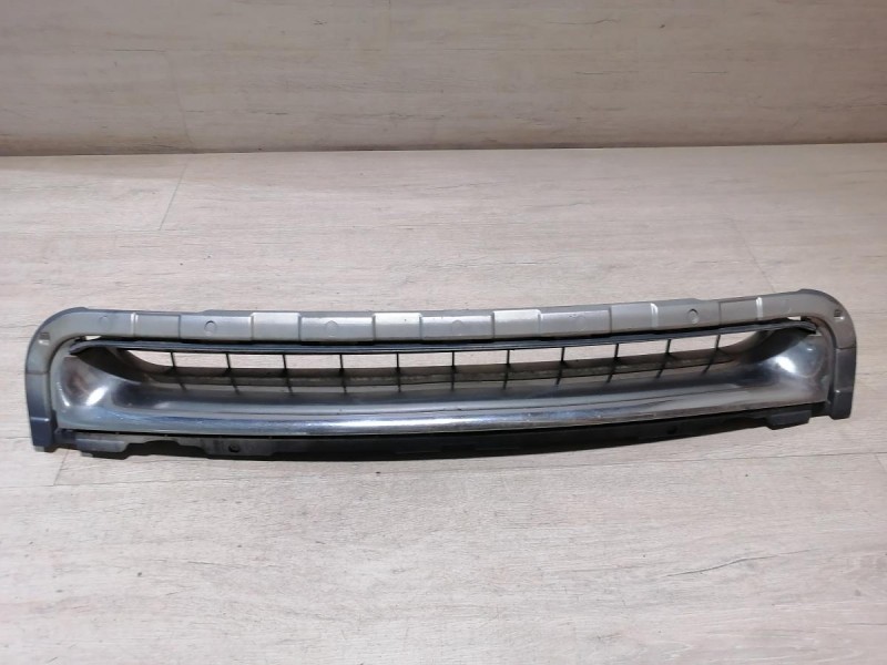 Fluence №4 решетка радиатора