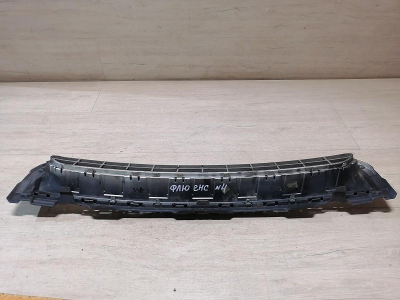 Fluence №4 решетка радиатора