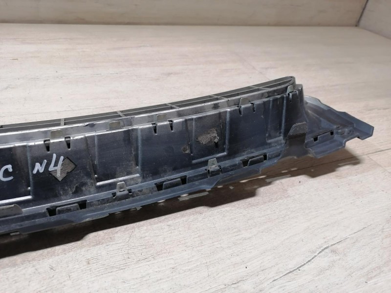 Fluence №4 решетка радиатора