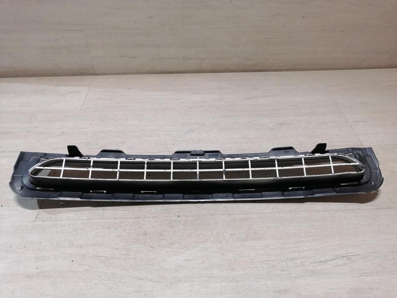 Fluence №4 решетка радиатора