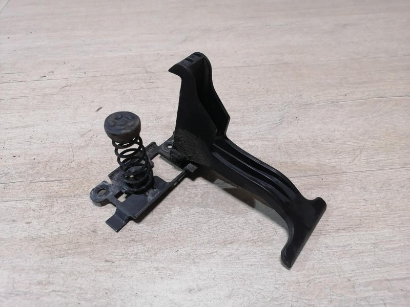 Fluence №4 ручка замка капота