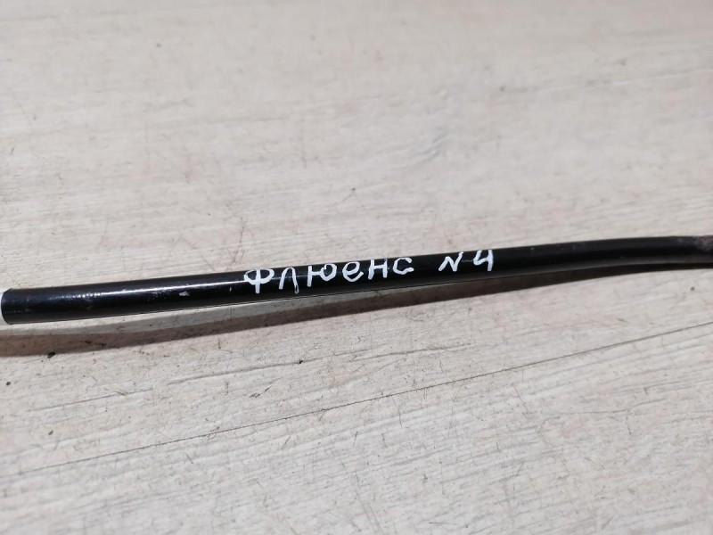 Fluence №4 упор капота