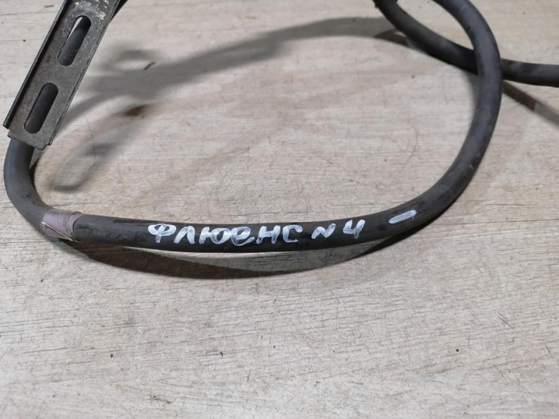 Fluence №4 клемма минусовая