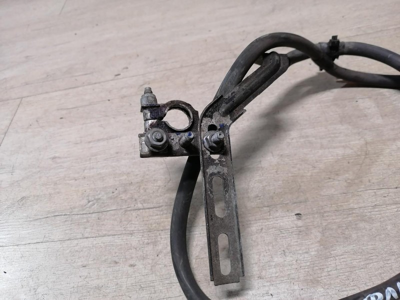 Fluence №4 клемма минусовая