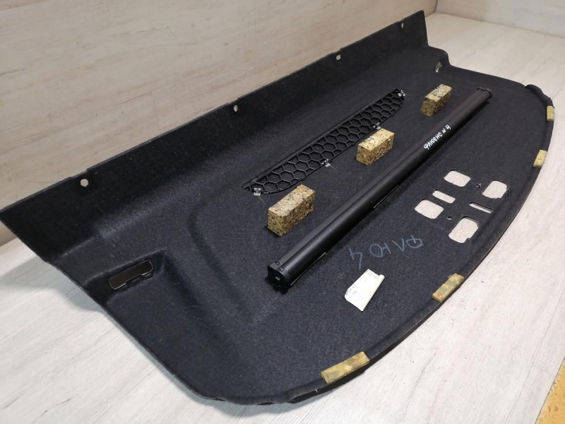 Fluence №4 полка задняя со шторкой