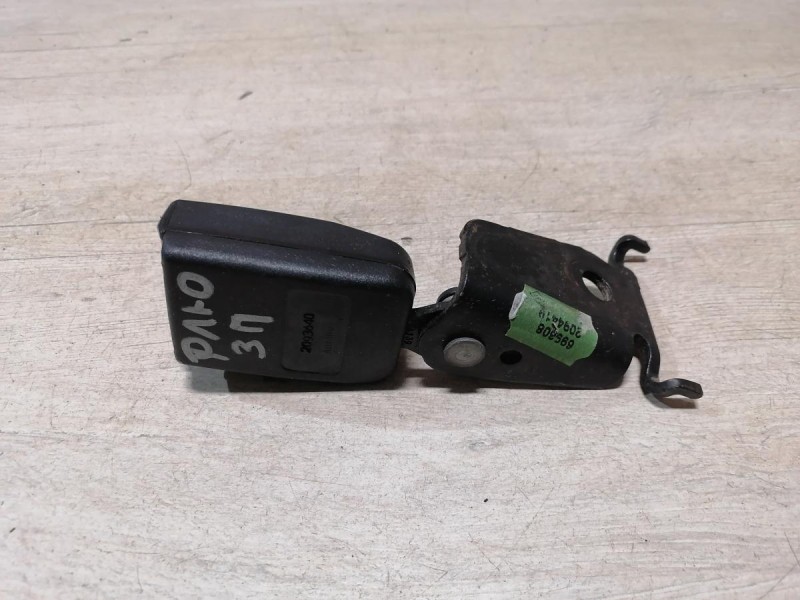 Fluence №4 замок ремня безопасности задний